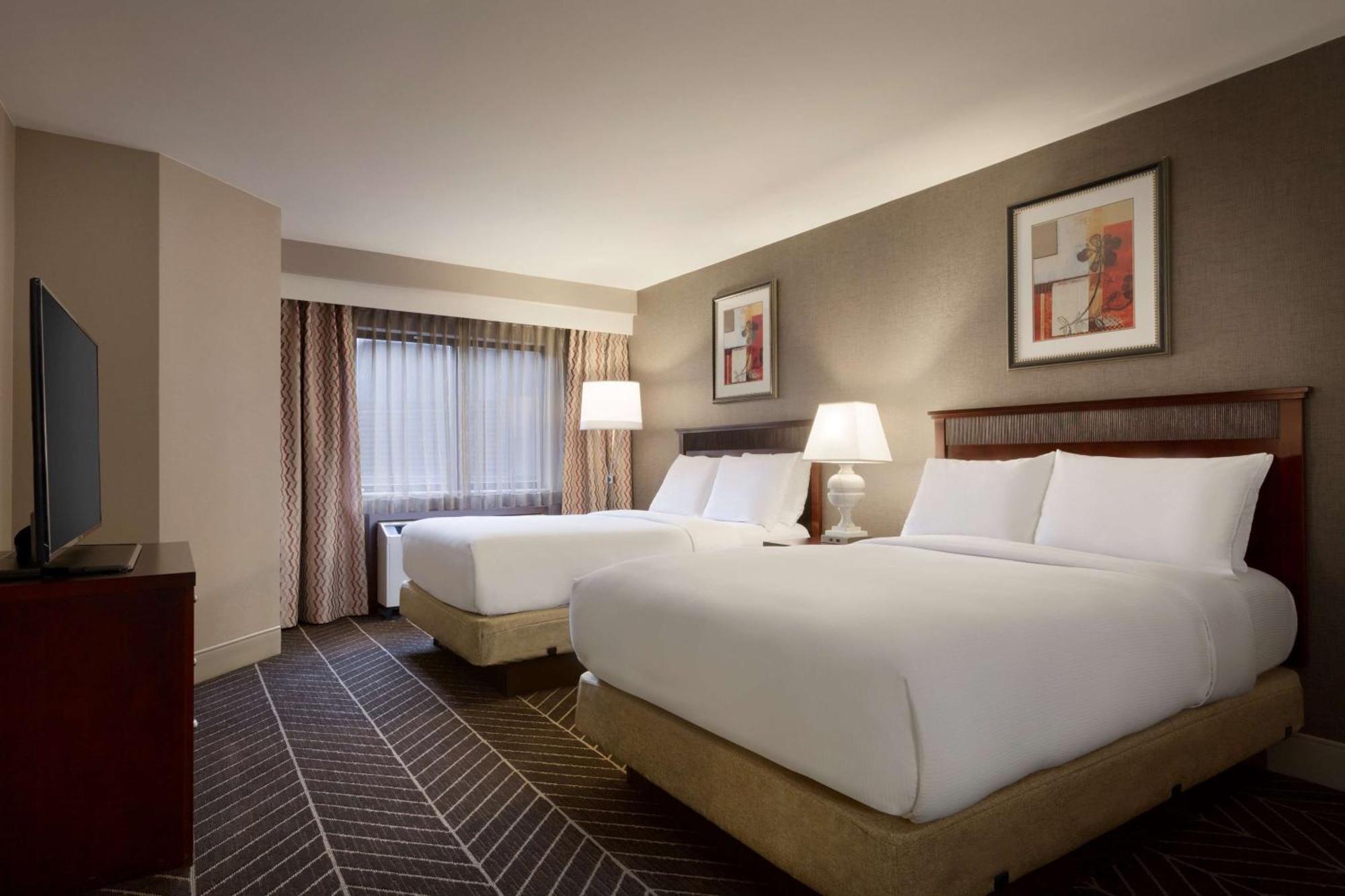 Hilton Arlington Hotel Exterior photo